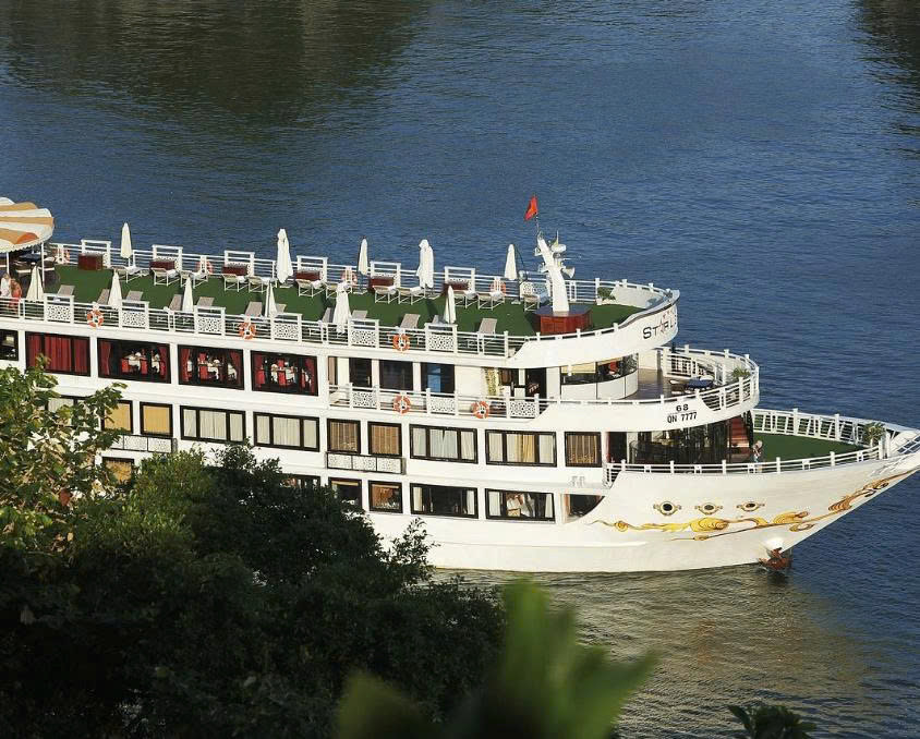 [5 STAR] STARLIGHT 2 DAYS 1 NIGHT - HA LONG BAY CRUISE