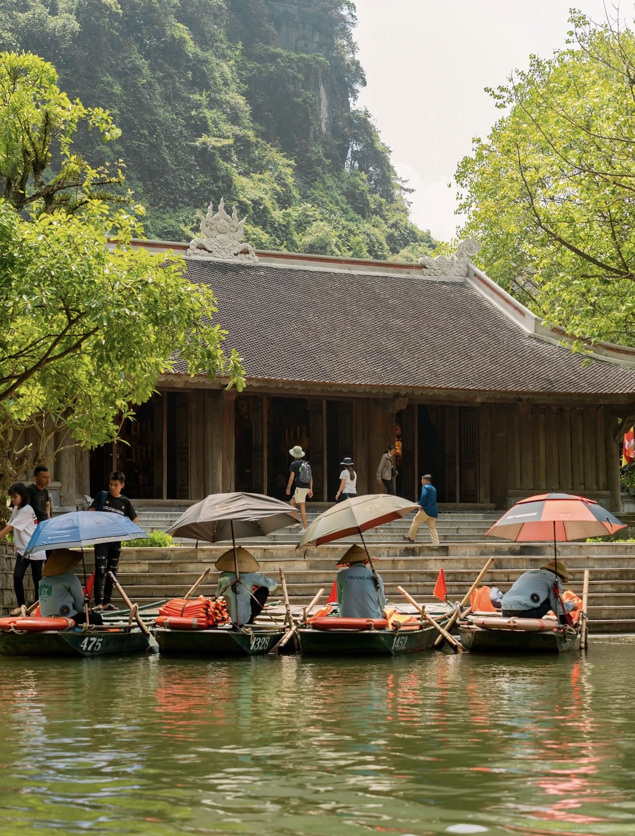 HOA LU - TRANG AN - NINH BINH FULL DAY TRIP