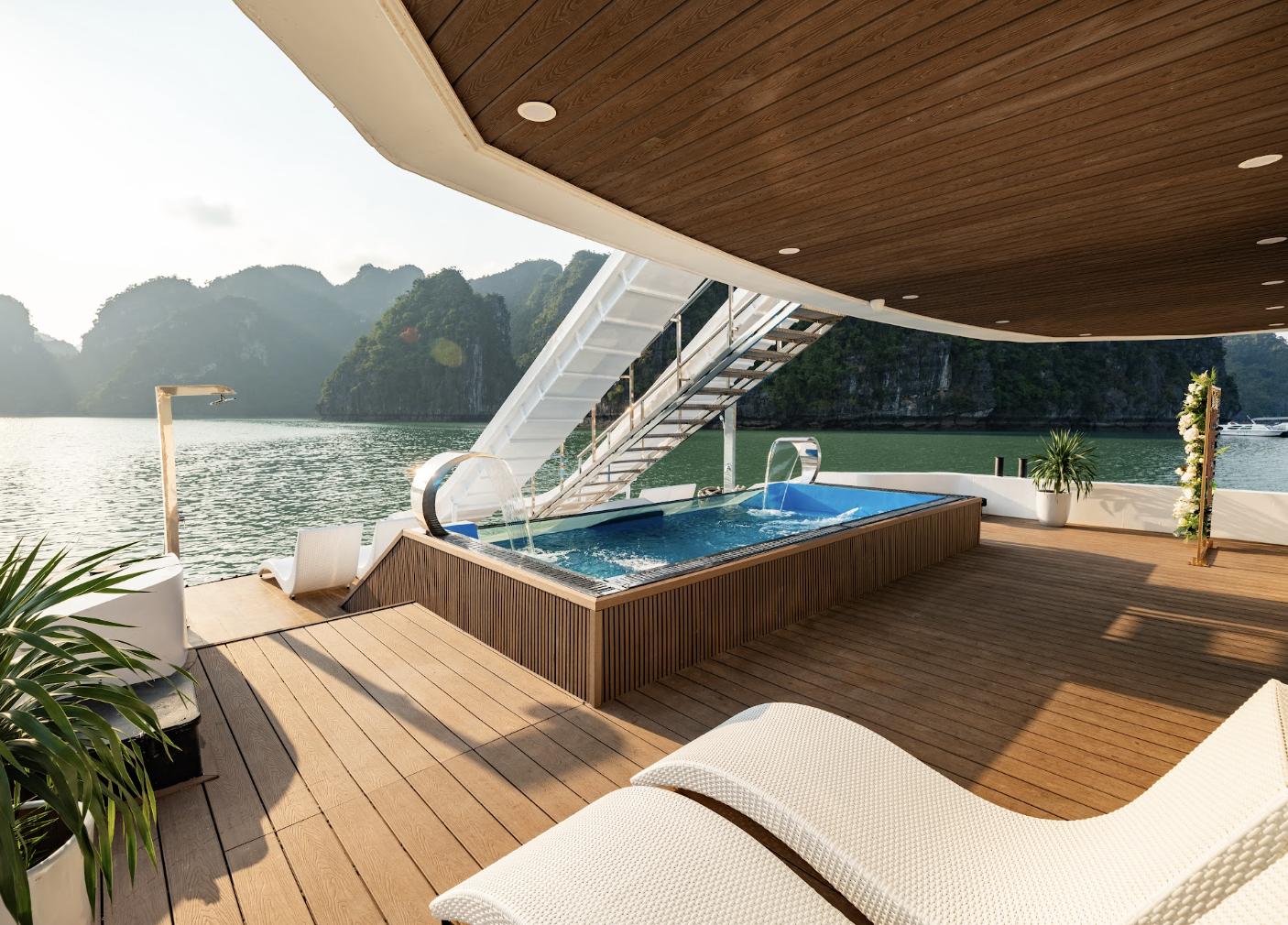 HERA 5 STAR CRUISE - HA LONG BAY/ LAN HA BAY DAY CRUISE