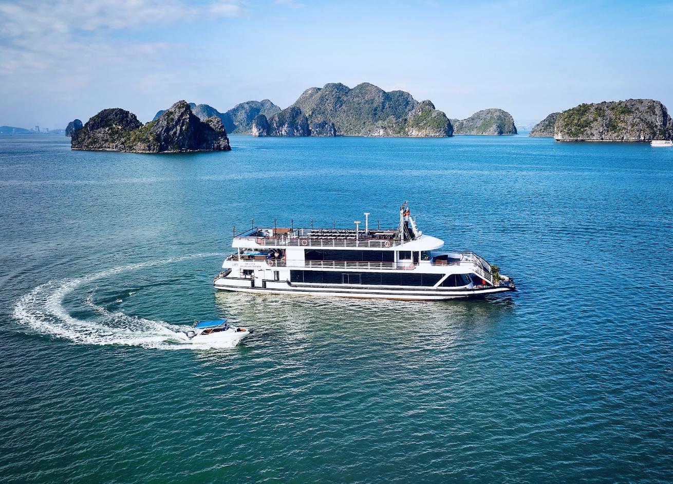 DIAMOND 5 STAR CRUISE - HA LONG BAY 5 DAY CRUISE
